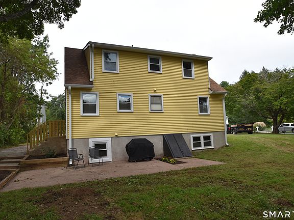 5th image of 28 Hickory Road