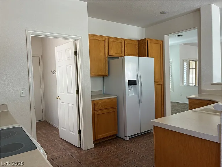 2578 Woodson Ave — Photo 13