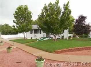 2525 Waldean St, Colorado Springs, CO 80909