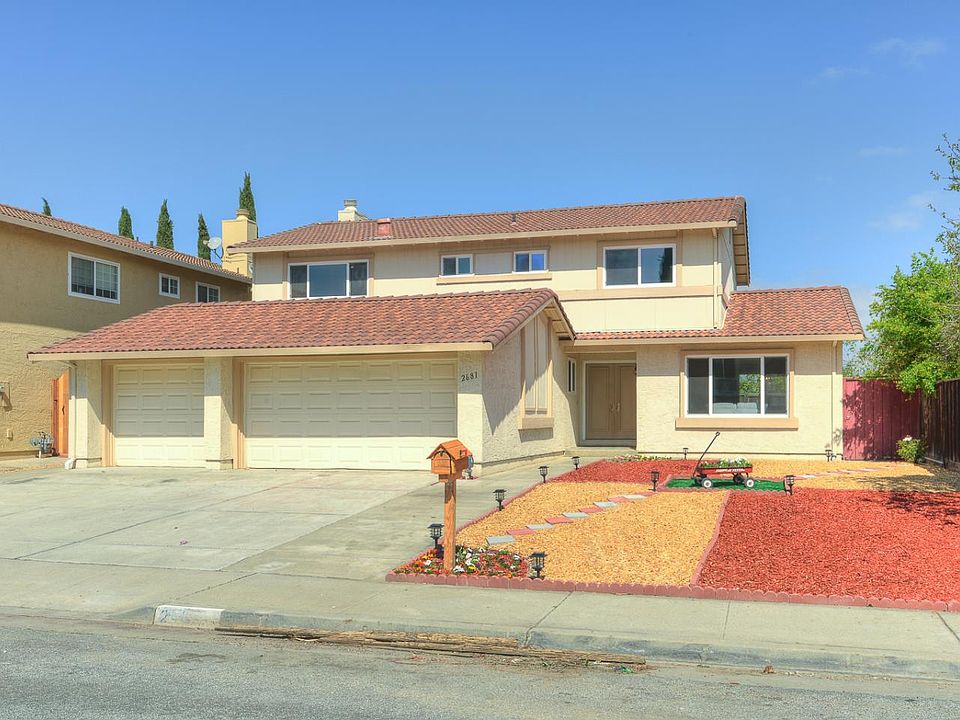 1st image of 2681 Glen Ferguson Cir
