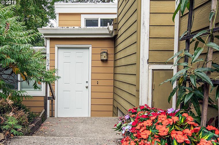 1st image of 1626 Village Park Pl