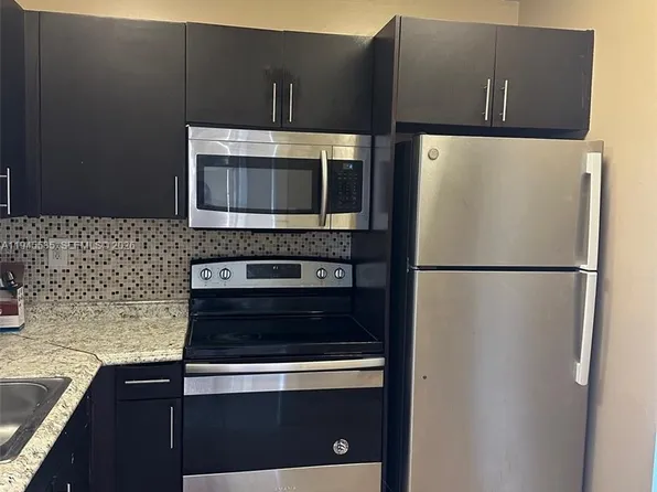 488 NW 165th Street Rd APT B115, Miami, FL 33169