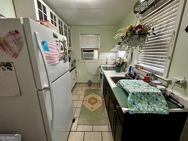259 N Oliver St #B — Photo 6