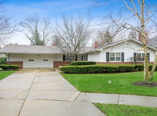 3124 Plum Island Dr, Northbrook, IL
