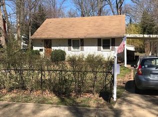 1905A Griffith Rd, Falls Church, VA 22043