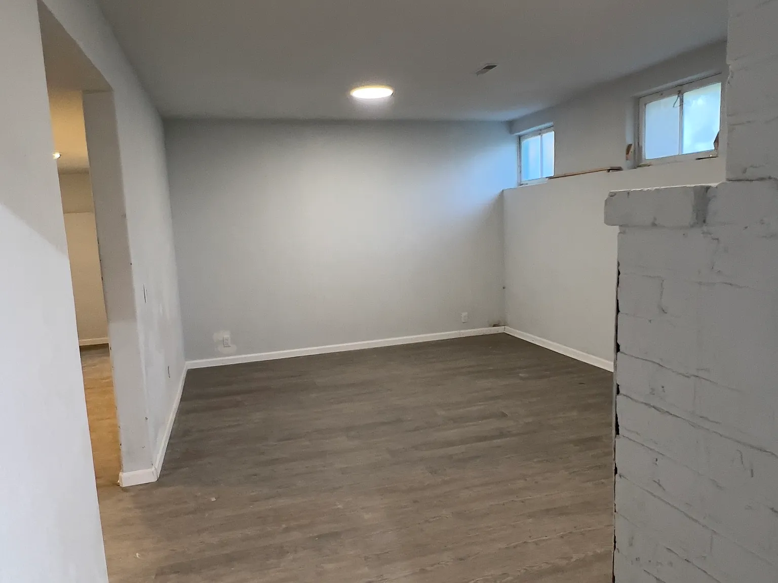 2 bed, 850 sqft, $2,050 — Photo 3