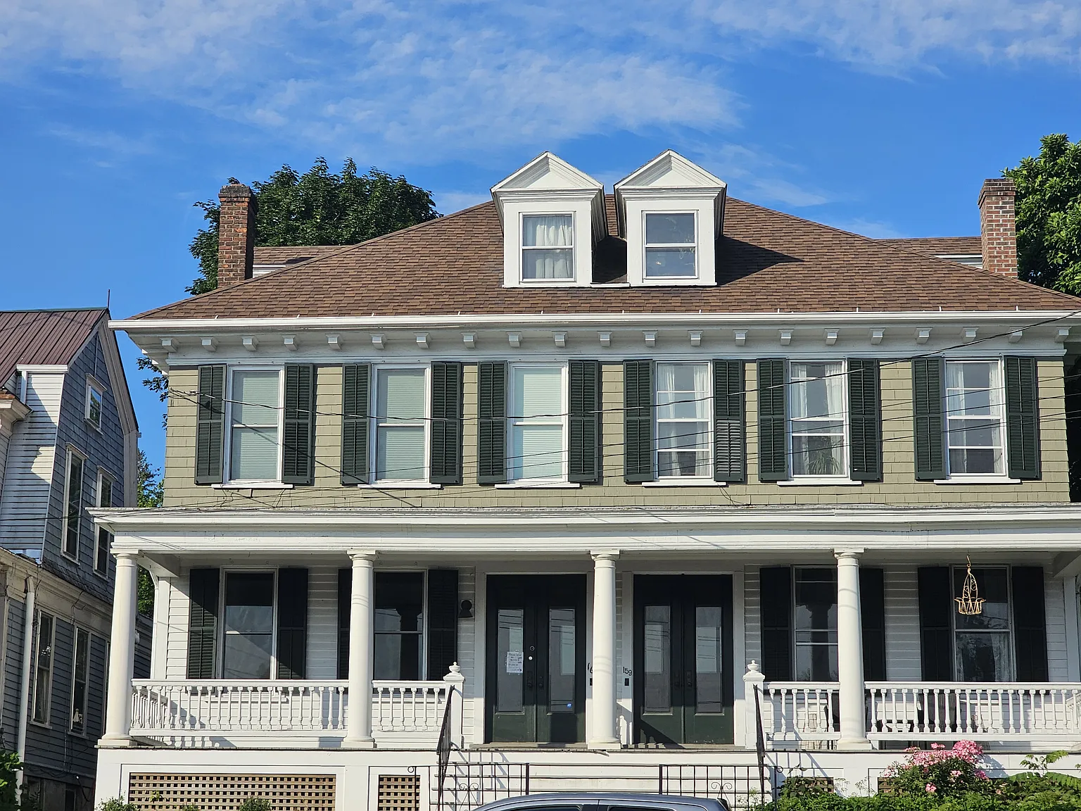 4 bed, 1.5 bath, 1805 sqft, $3,000 — Photo 2