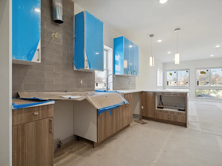 3727 Lancaster Ave #300 — Photo 2