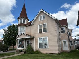 308 N Dubuque St