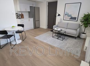 62 Triller Ave #102, Toronto, ON M6R 2H8