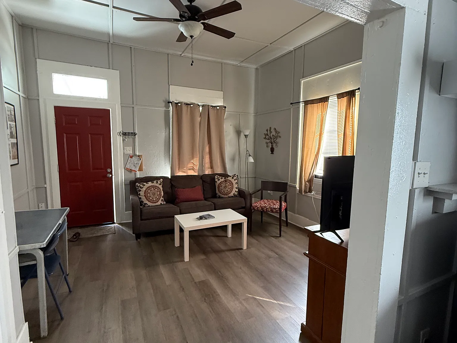 117 Koehler Ct — Photo 2
