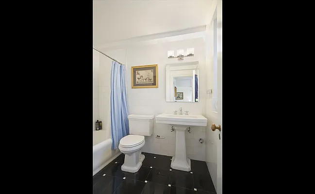 Sold by Douglas Elliman | media 15