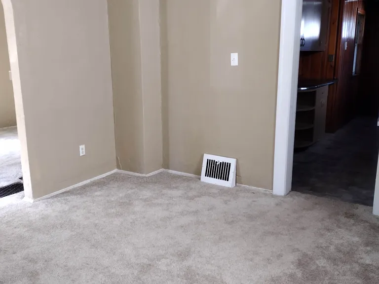 1748 Macomber St — Photo 5
