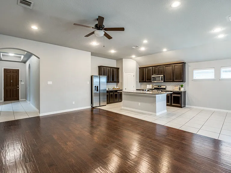 1608 Emma Pearl Ln — Photo 7