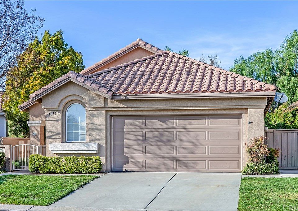 1st image of 40551 Calle Lampara