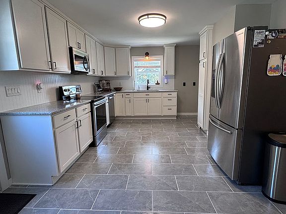 2nd image of 309 W Main St
