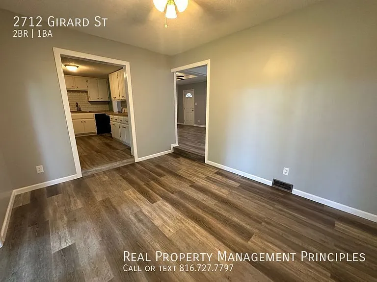 2712 Girard St — Photo 9