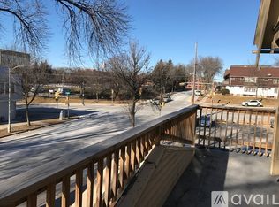 962 N 37th St, Milwaukee, WI 53208
