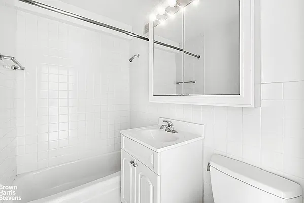 Rented by Brown Harris Stevens | media 4