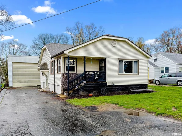 416 High St, Creve Coeur, IL 61610