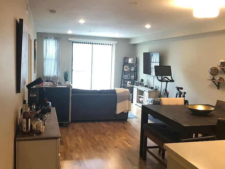 360 S Lafayette St #205 — Photo 2