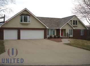 9 Red Bridge Dr, Sioux City, IA 51104