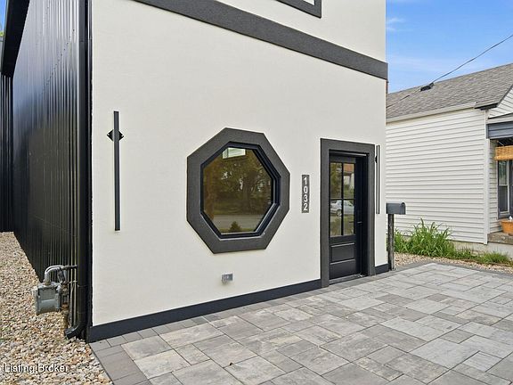 3rd image of 1032 Lydia St