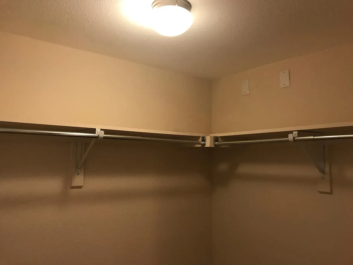 2 bed, 1032 sqft, $1,850 — Photo 4