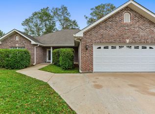 1057 Bayou Cir, Diamondhead, MS 39525