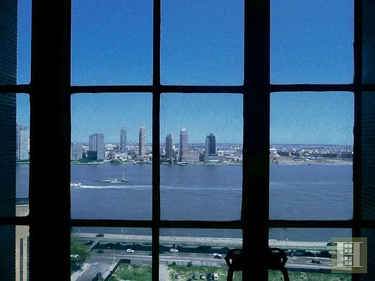 Rented by Halstead Real Estate | media 16