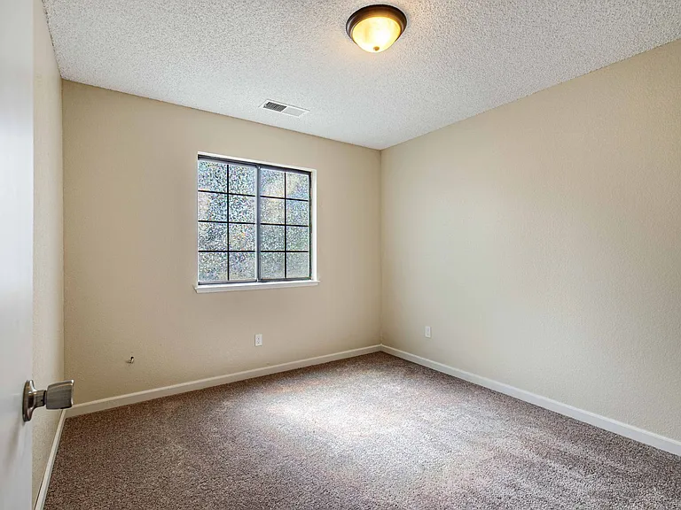 3521 Akeby Dr — Photo 16
