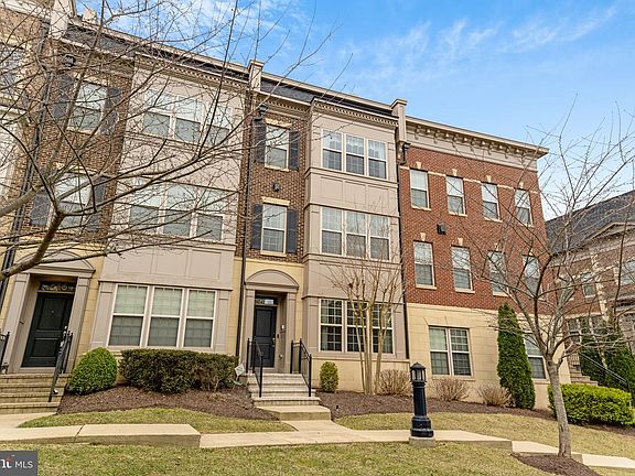 2nd image of 514 Overlook Park Dr #34