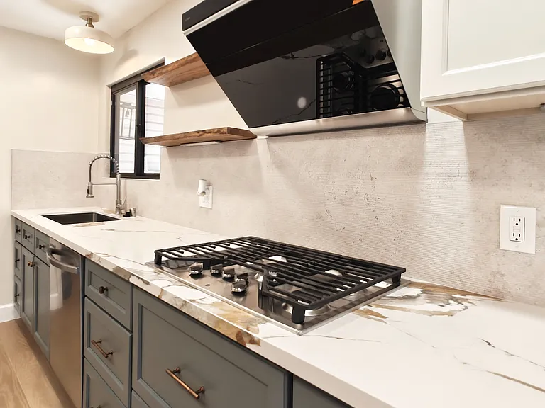 3336 Fawn Dr — Photo 2
