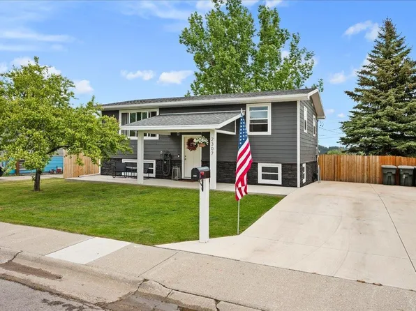 2307 Colorado Dr, Sturgis, SD 57785