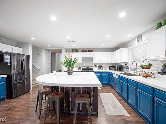 2nd image of 10329 Settlers Run Ave