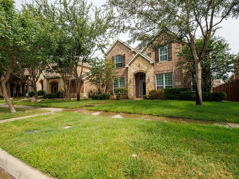 3102 Clearfork Trl