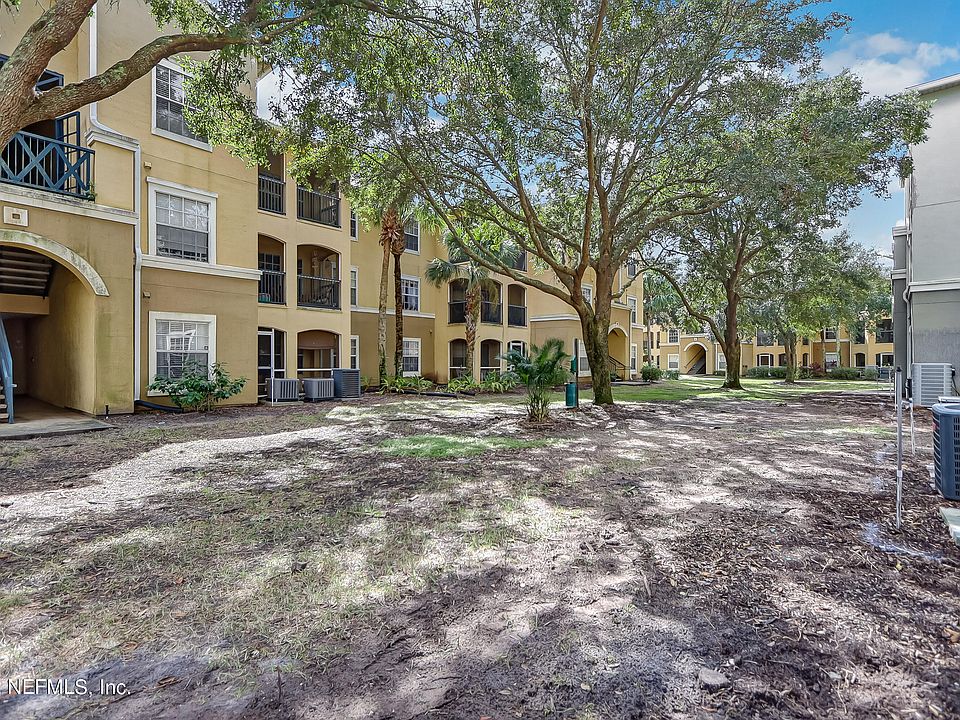 1st image of 3591 KERNAN Boulevard #404