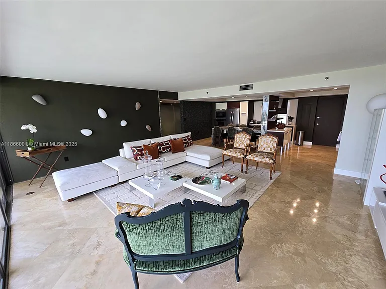 11113 Biscayne Blvd #854 — Photo 7