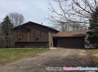 1040 Sycamore St W, Stillwater, MN 55082