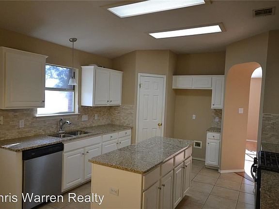 3rd image of 1312 Meghan Dr