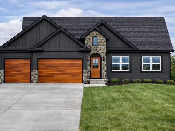 1119 Willow Dr, Huxley, IA 50124