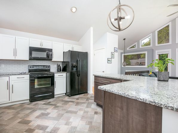 80 Lancaster Dr