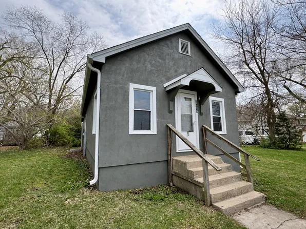 2796 E 508th Rd, La Salle, IL 61301