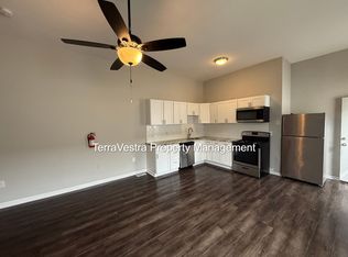 427 S Main St #B, Williamstown, NJ 08094