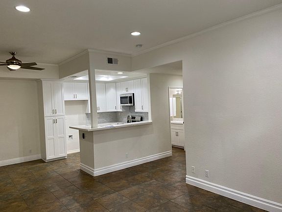 4th image of 127 Sandpiper Ln