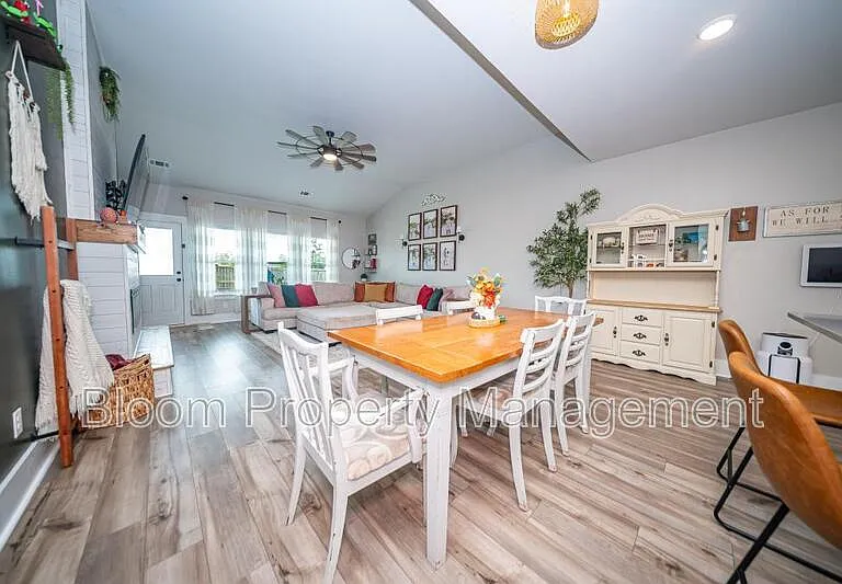 5008 Cedar Brush Ct — Photo 10