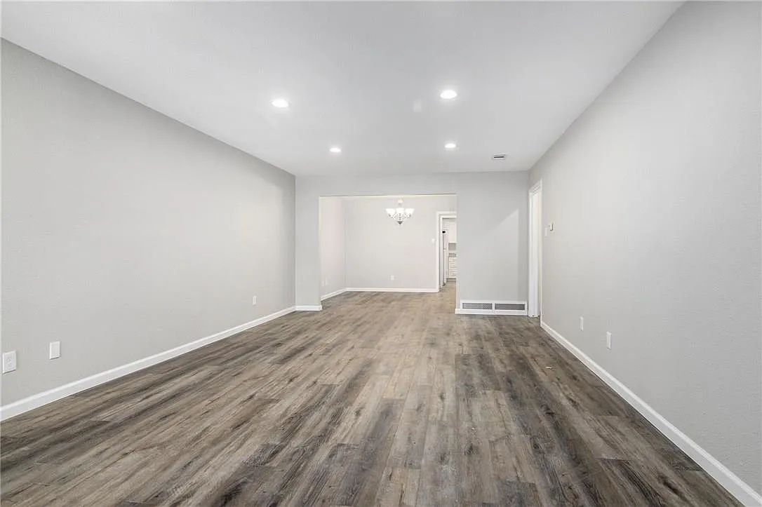 2 bed, 1532 sqft, $1,995 — Photo 2