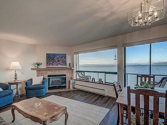 3rd image of 4021 Beach Dr SW APT 202