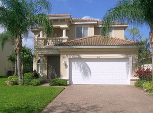 2008 Par Dr, Naples, FL 34120