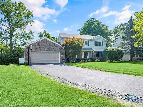2nd image of 235 Blue Harbor Ct